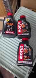 Olio Motul 7100 10w40 3 lt