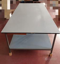 Tavolo da lavoro