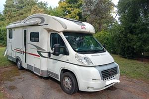 Semintegrale Adria Matrix M680SP