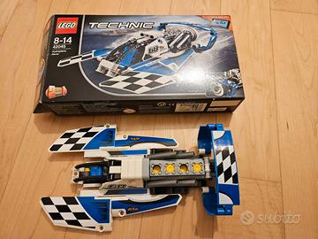 LEGO Technic 42045 idroplano da corsa
