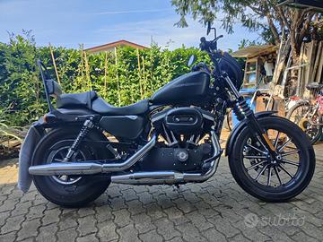 Harley Davidson 883 iron 2011