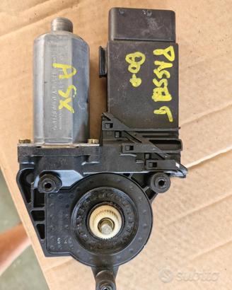 Alzavetro Volkswagen Passat 3B483751GD