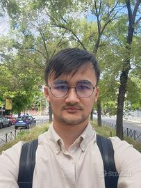 Assistente al banco della gelateria