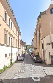 GIANICOLENSE QUADRILOCALE AMMOBILIATO