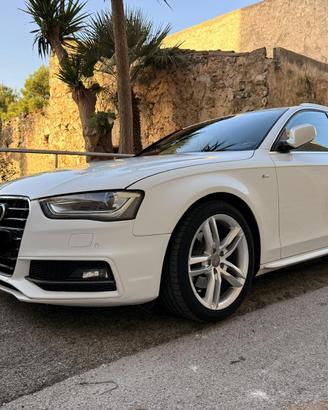 Audi A4 avant sline quattro