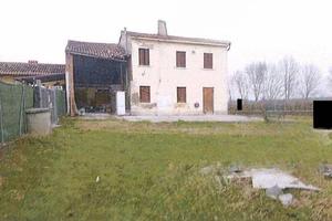 Immobile in asta di 205 m² con 3 locali a Megliadi