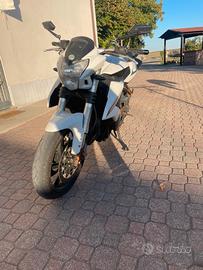 Benelli bn600i
