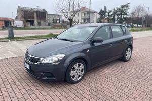 Kia Ceed cee'd 1.6 CRDi VGT 90CV 5p. LX