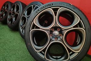 Cerchi Alfa Romeo Tonale Gomme Michelin 235 40 20