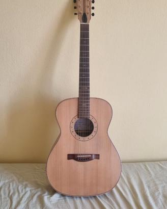 Chitarra acustica liuteria