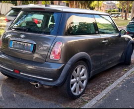 Mini Cooper Park Lane Incidentata