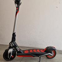 Monopattino Elettrico APRILIA ESR1 