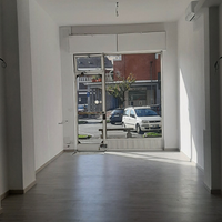 Locale commerciale ristrutturato