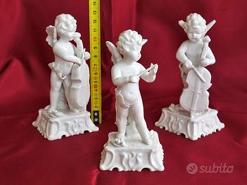 Angioletti suonatori in porcellana