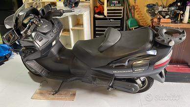 Suzuki Burgman 650 - 2013