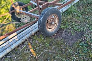 Carrello agricolo porta tubi irrigazione 