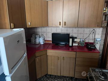 Cucina vintage rossa