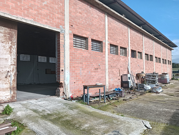 Capannone artigianale o deposito