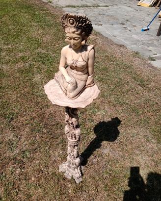 Statua in resina con colonna