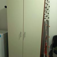 armadio (prezzo non trattabile)