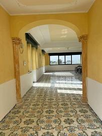 ampio locale/ufficio al primo piano di 500 mq