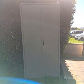 2 armadietti uso interno