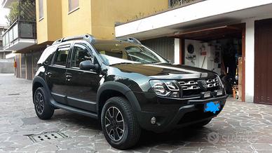 Dacia Duster 1.5 dCi Lauréate FULL DARK OFF-ROAD