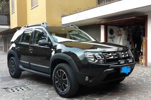 Dacia Duster 1.5 dCi Lauréate FULL DARK OFF-ROAD
