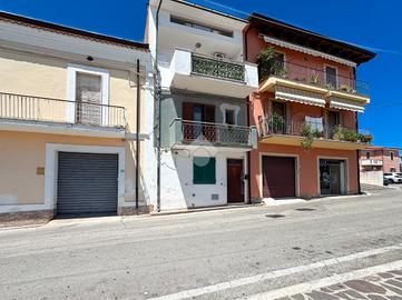 2 LOCALI A RIPA TEATINA