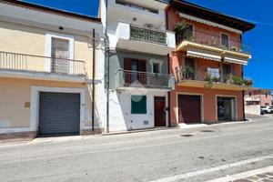 2 LOCALI A RIPA TEATINA