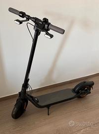 Monopattino elettrico Ninebot F25I by Segway