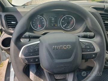 iveco daily con gru bonfiglioli nuovo 