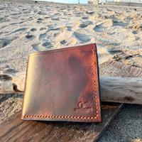 Portafoglio fatto a mano in cuoio