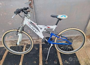 Mountain bike 26" cambio shimano