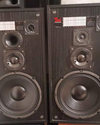 Coppia diffusori TEC woofer 23 cm. Mis. 58x31x25 c