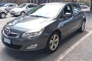Opel Astra 1.7 2011