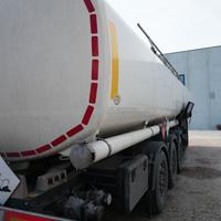 Semirimorchio cisterna SACIM 3 scomparti