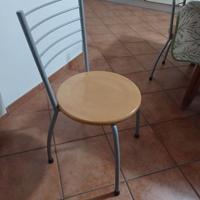 Otto Sedie metallo legno come da foto.