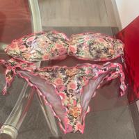 Costume bikini “Tezuk” floreale rosa