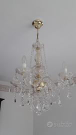 Lampadario con cristalli
