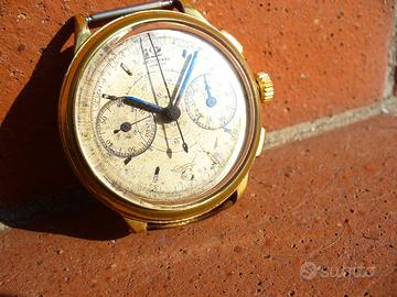 Cronografo UNIVERSAL GENEVEi  con NODO di SAVOIA