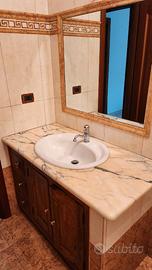 Mobile bagno con lavabo