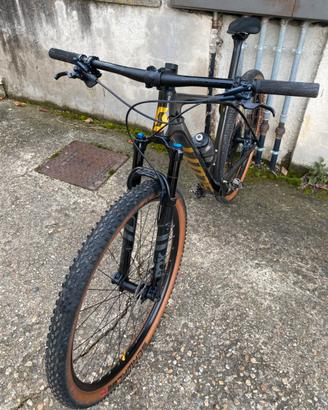 SCOTT SCALE 910 2022