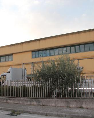 Capannone modulare da 180mq a Spoleto - Uso Deposi