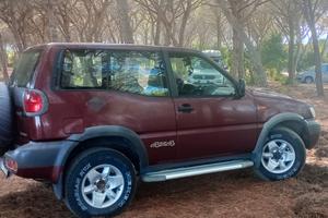 Nissan Terrano r20 