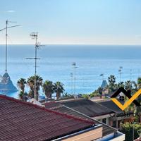 Esclusivo Attico con Terrazza Vista Mare