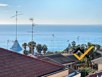 Esclusivo Attico con Terrazza Vista Mare