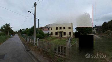 Immobile in asta di 209 m² con 3 locali a Bagnolo 