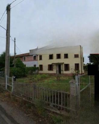 Immobile in asta di 209 m² con 3 locali a Bagnolo 