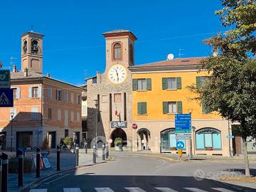 Garage 16mq san Polo D 'enza